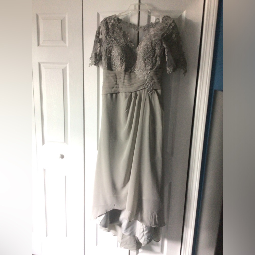 Formal Gown - Picture 2 of 8
